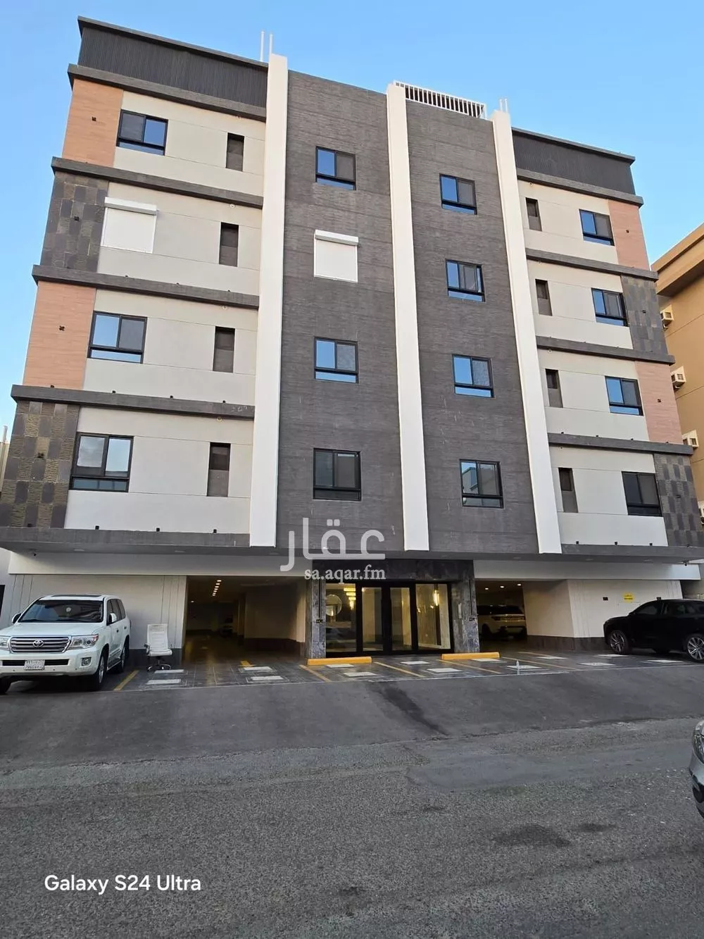 شقة 4 غرف في النزهة 1