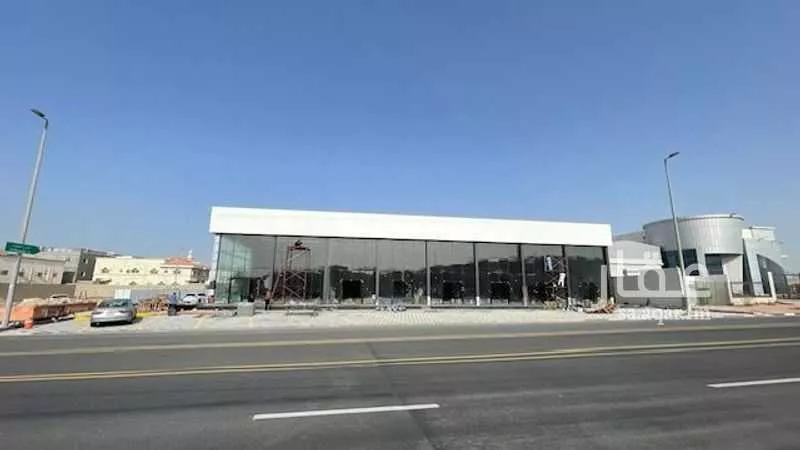 محل 1902 م² في الفيصلية 2