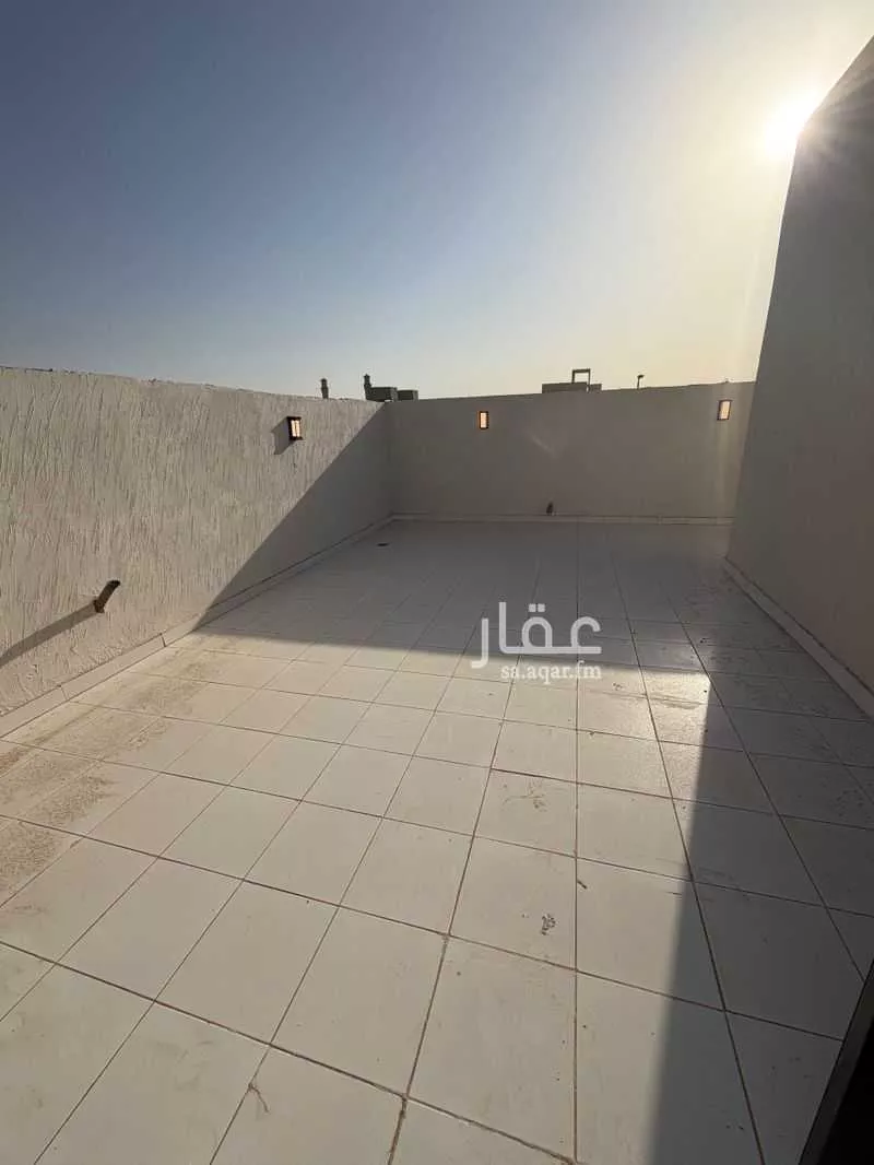 دور 4 غرف في السويدي 2