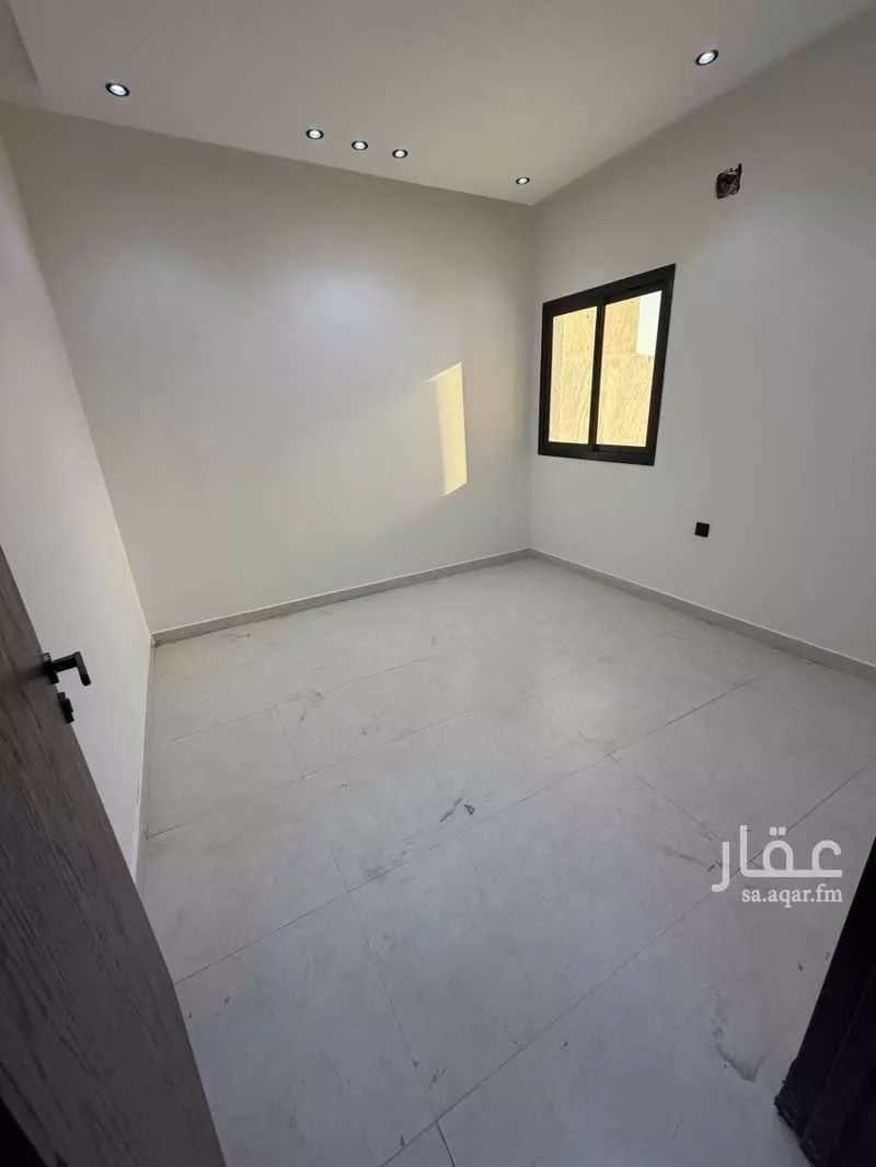 دور 4 غرف في السويدي 4