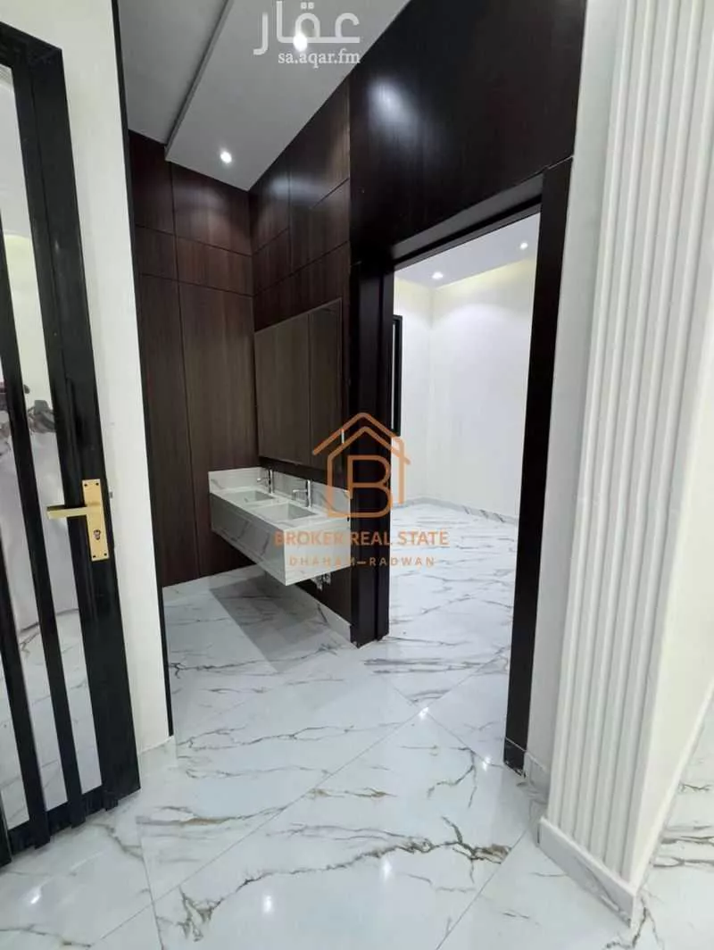 10 bedroom villa in Al Uraija Al Gharbiyah 3