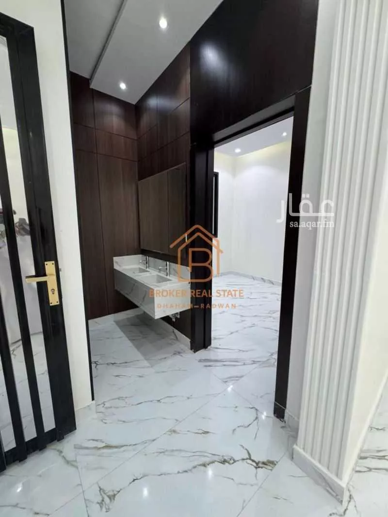 شقة 5 غرف في الحمرا 4