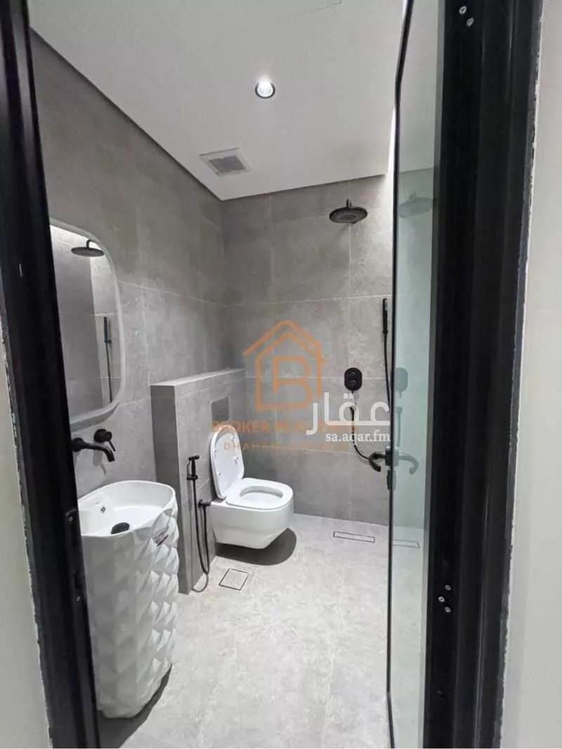 شقة 5 غرف في الحمرا 5