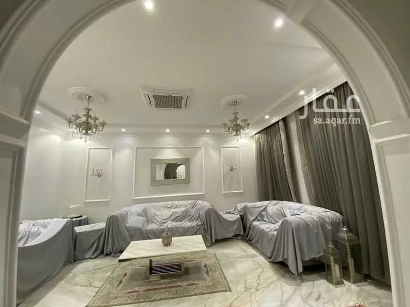 فيلا 9 غرف في العارض 5