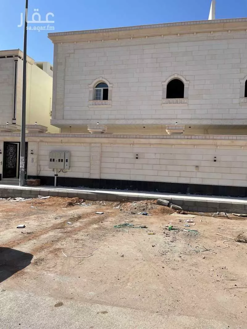 فيلا 7 غرف في الدفاع 2