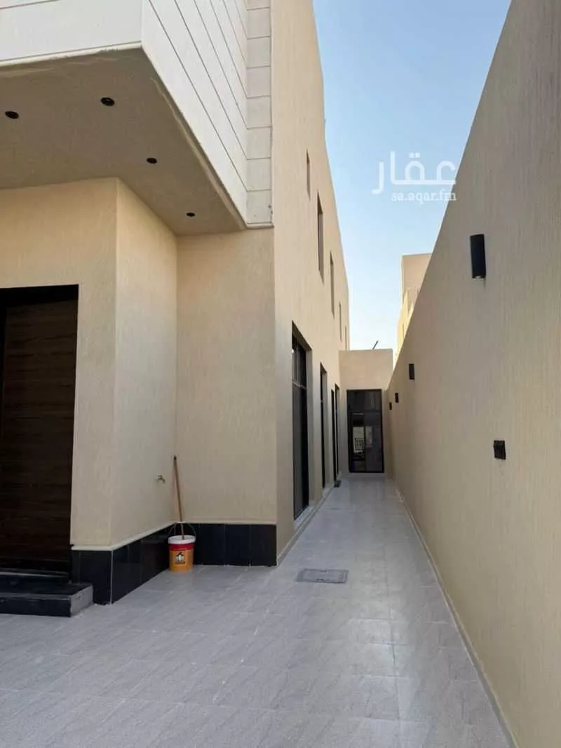 6 bedroom floor in Al Rimal 1