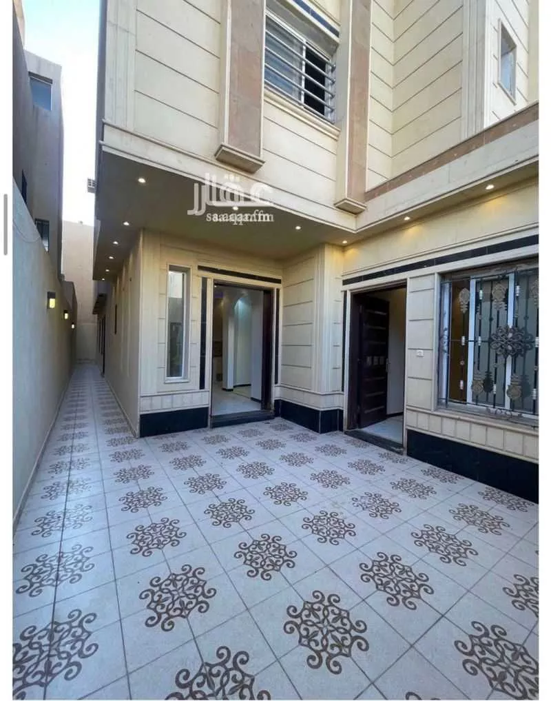 فيلا 5 غرف في الرمال 1