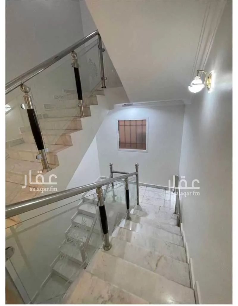 فيلا 5 غرف في الرمال 2