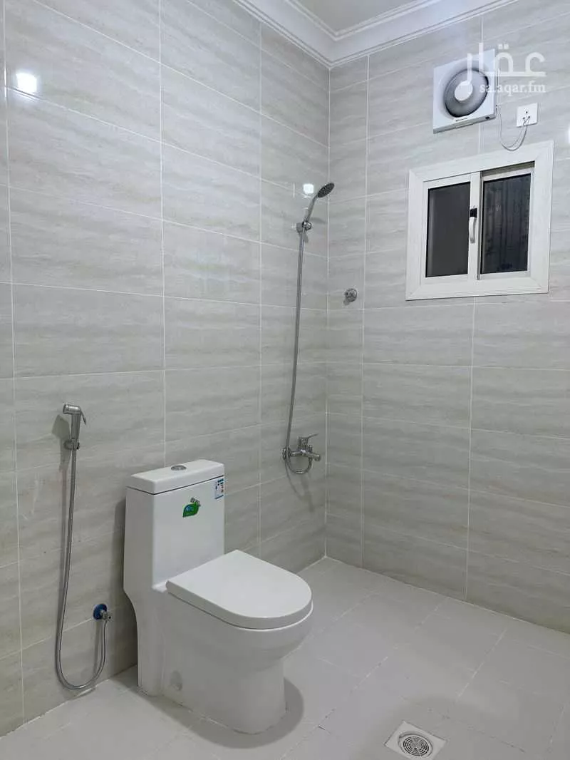 4 bedroom apartment in Abruq Ar Rughamah, Jeddah 8
