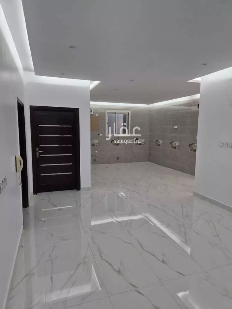 شقة 4 غرف في الملك فهد 1