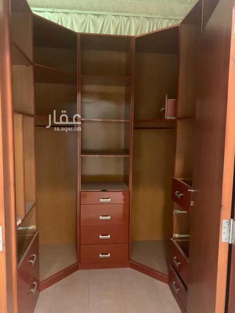 4 bedroom villa in Al Nuzhah, Eastern Province 7