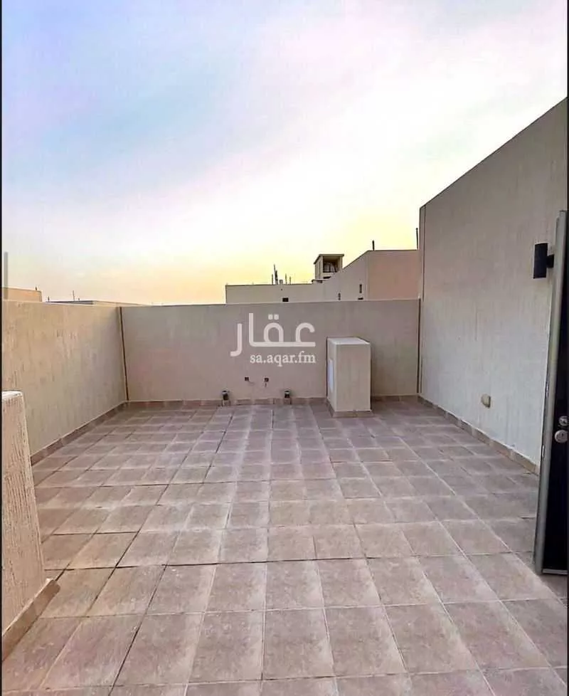 فيلا 5 غرف في العارض 5