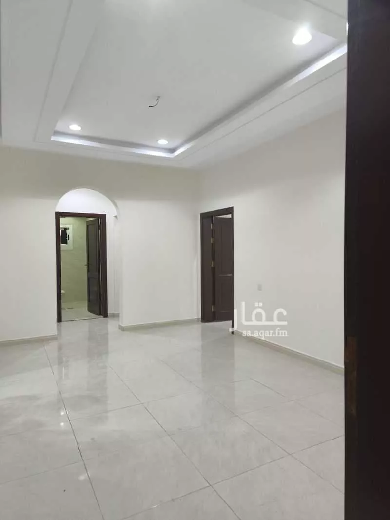 شقة 4 غرف في الريان 4