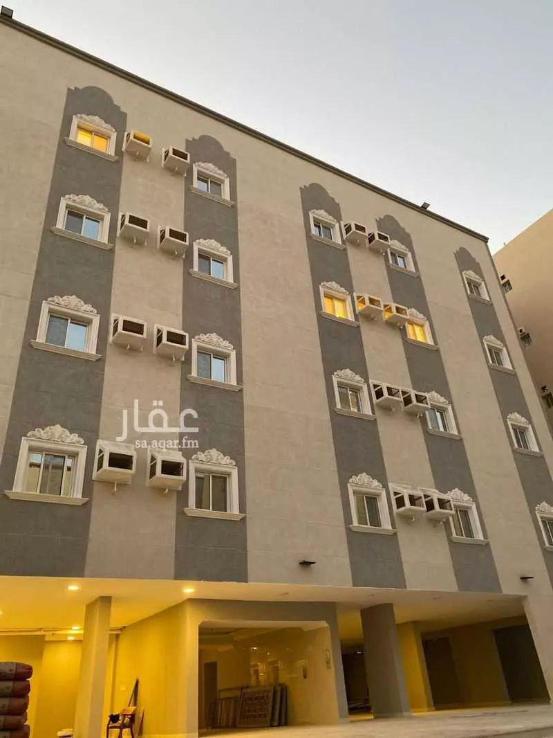 شقة 4 غرف في الريان 1