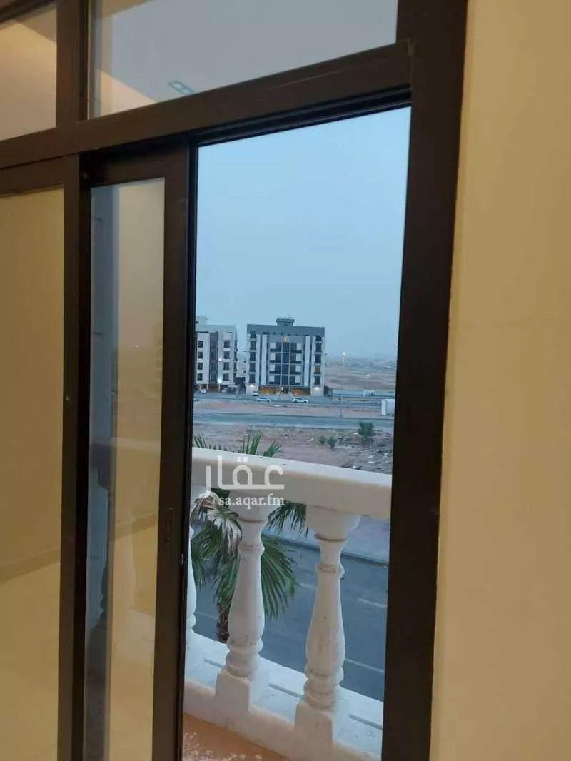 شقة 4 غرف في طيبة 3