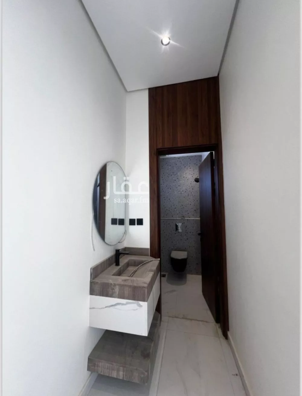 فيلا 5 غرف في الشرق 4