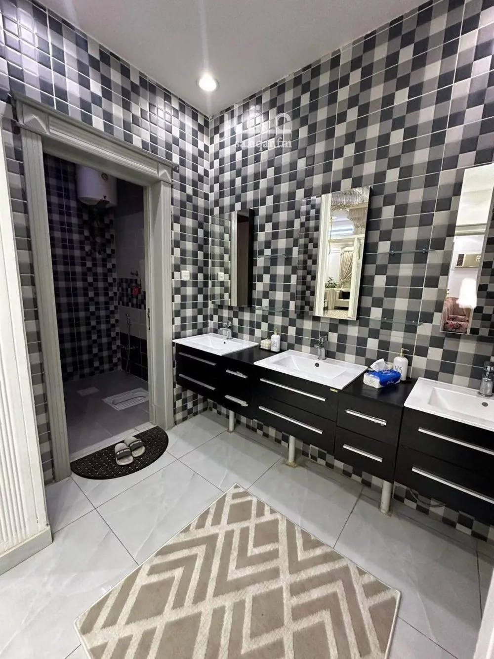 فيلا 15 غرف في الرمال 4