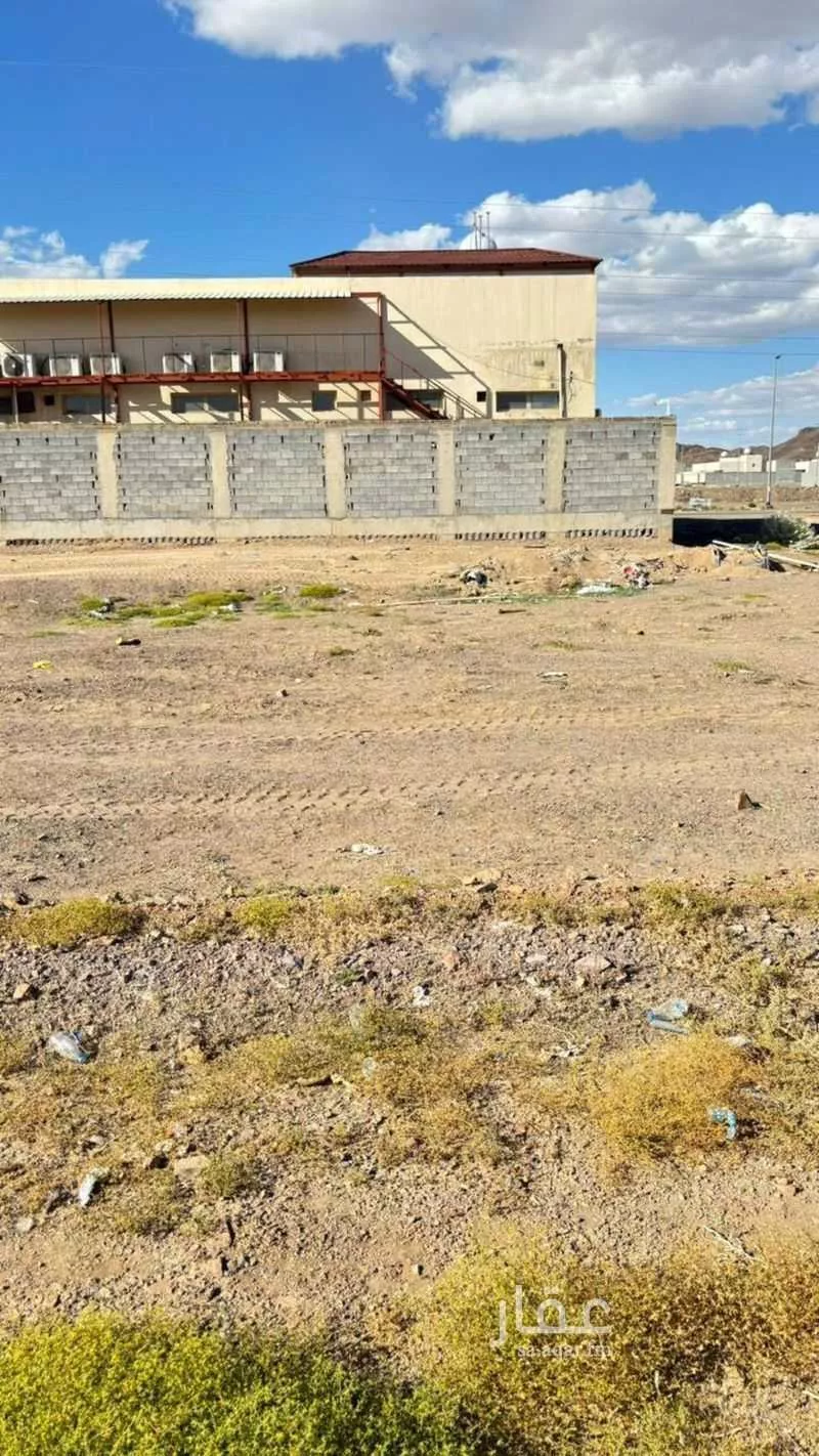 أرض 600 م² في النقس 5