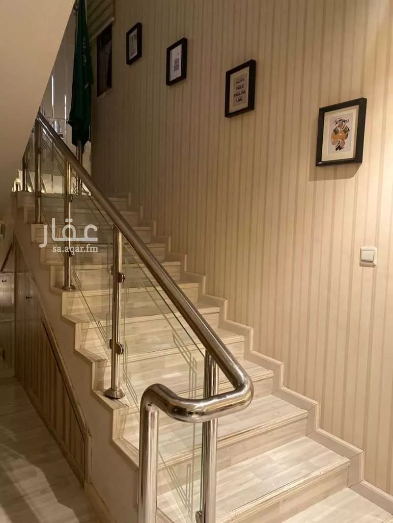 فيلا 7 غرف في العارض 2