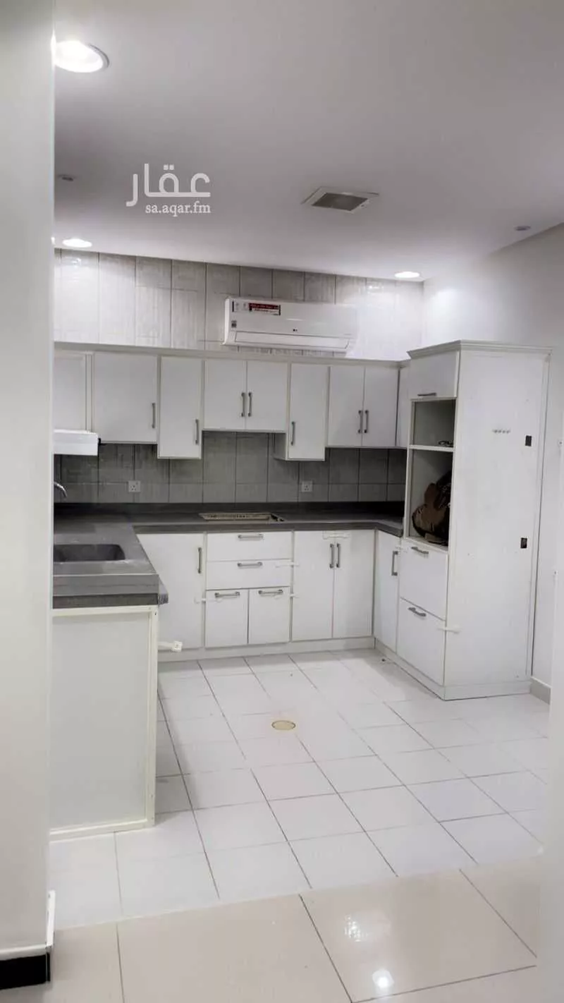 3 bedroom apartment in Al Rabie, Riyadh 7