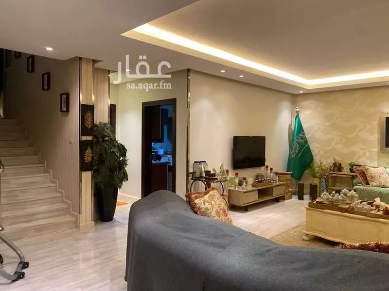 فيلا 7 غرف في العارض 1