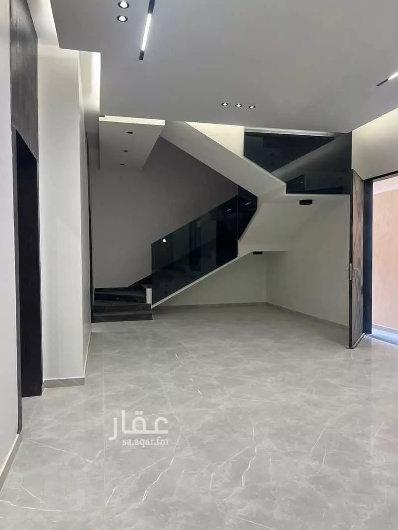 4 bedroom villa in Al Janadriyah 3