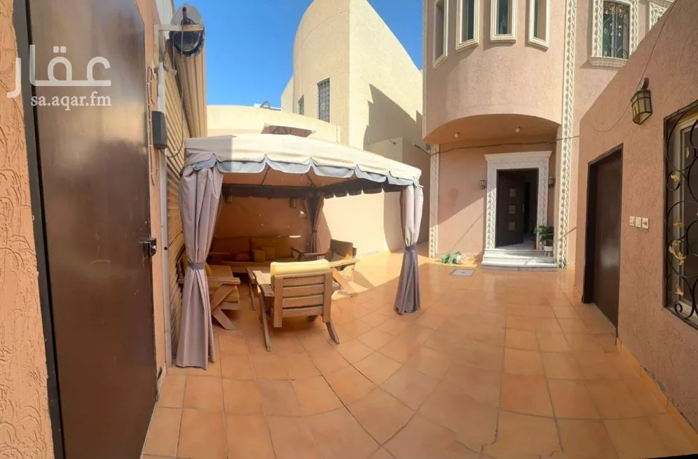 7 bedroom villa in Al Yasmin 2