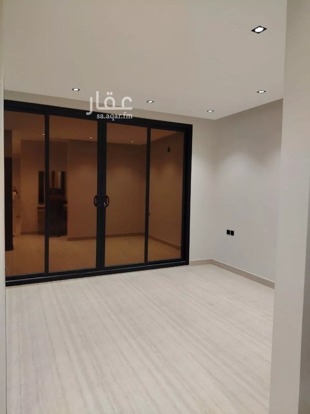 دور 4 غرف في العارض 4