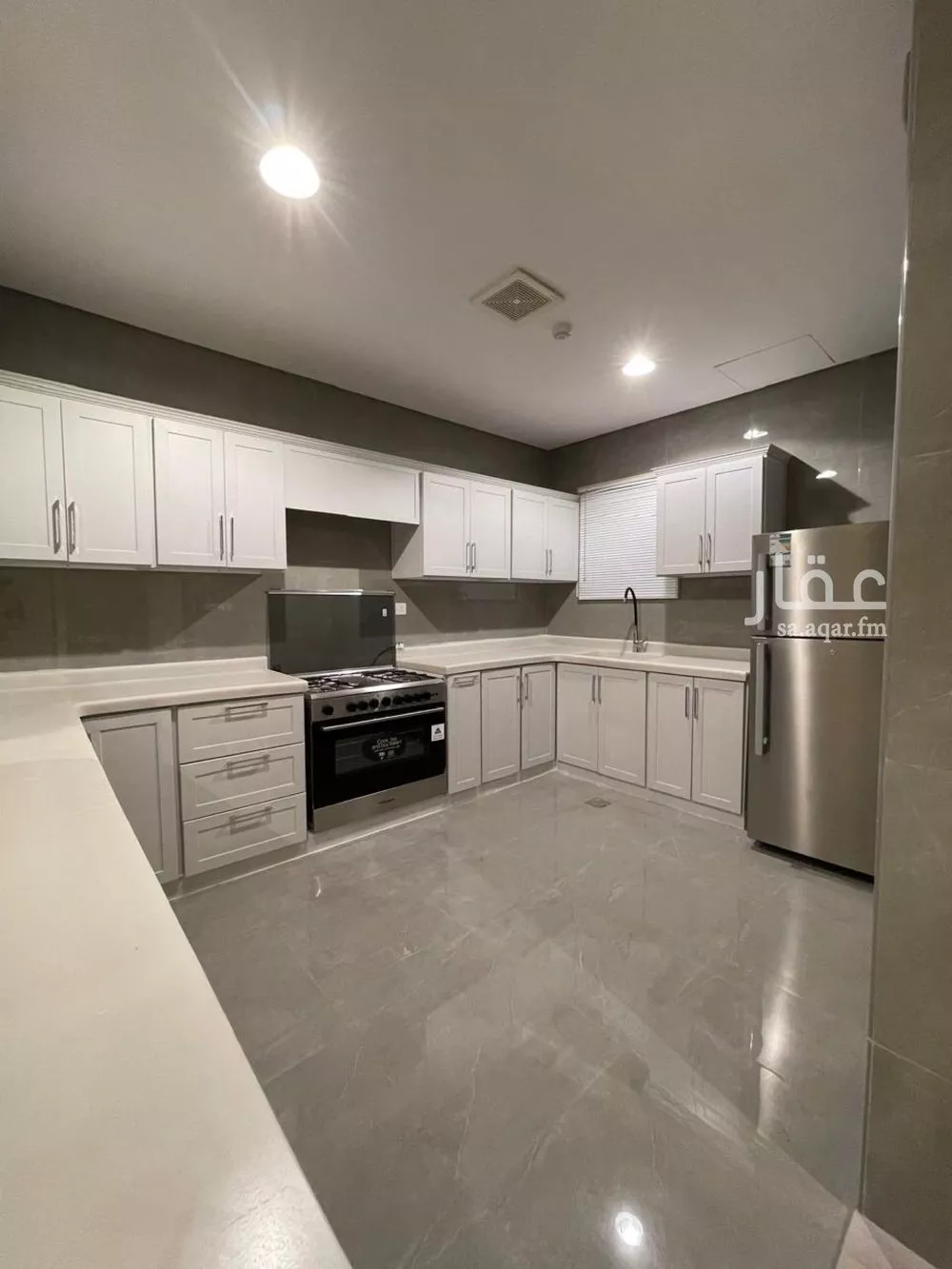 شقة 2 غرف في الملقا 2