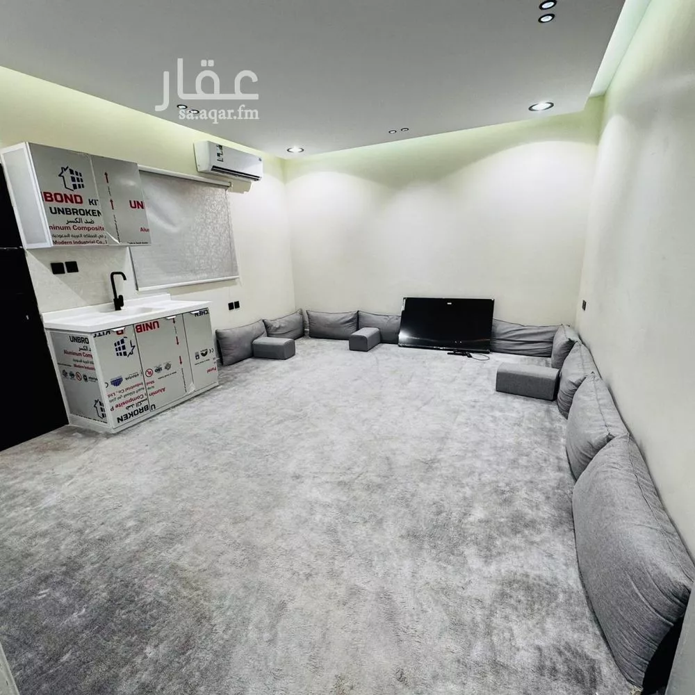 شقة 2 غرف في الخليج 4