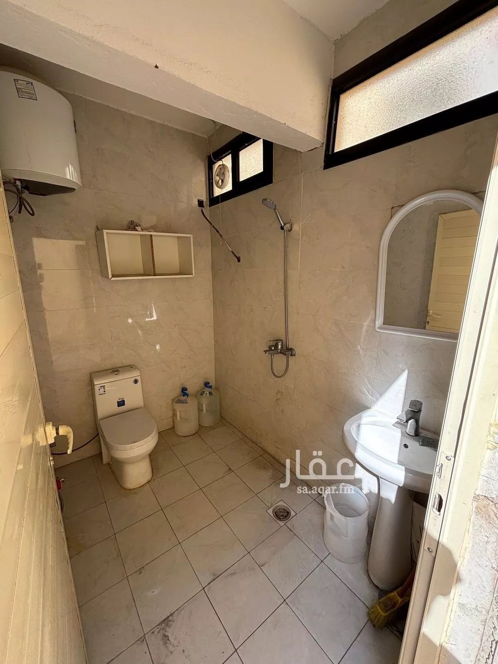 شقة 2 غرف في العزيزية 4