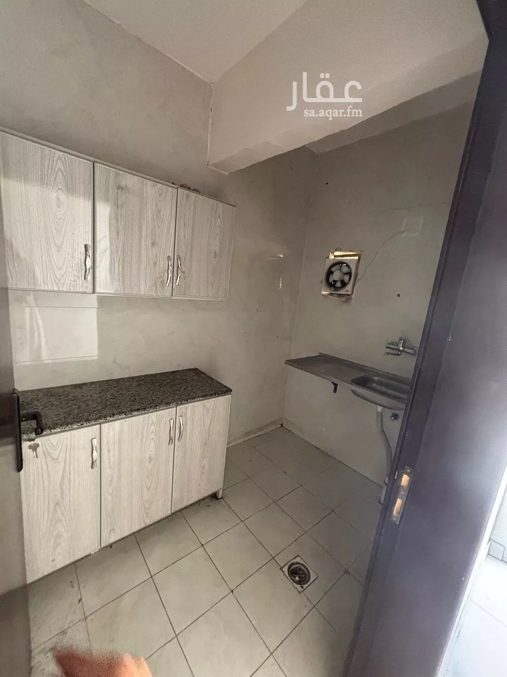 شقة 2 غرف في العزيزية 5