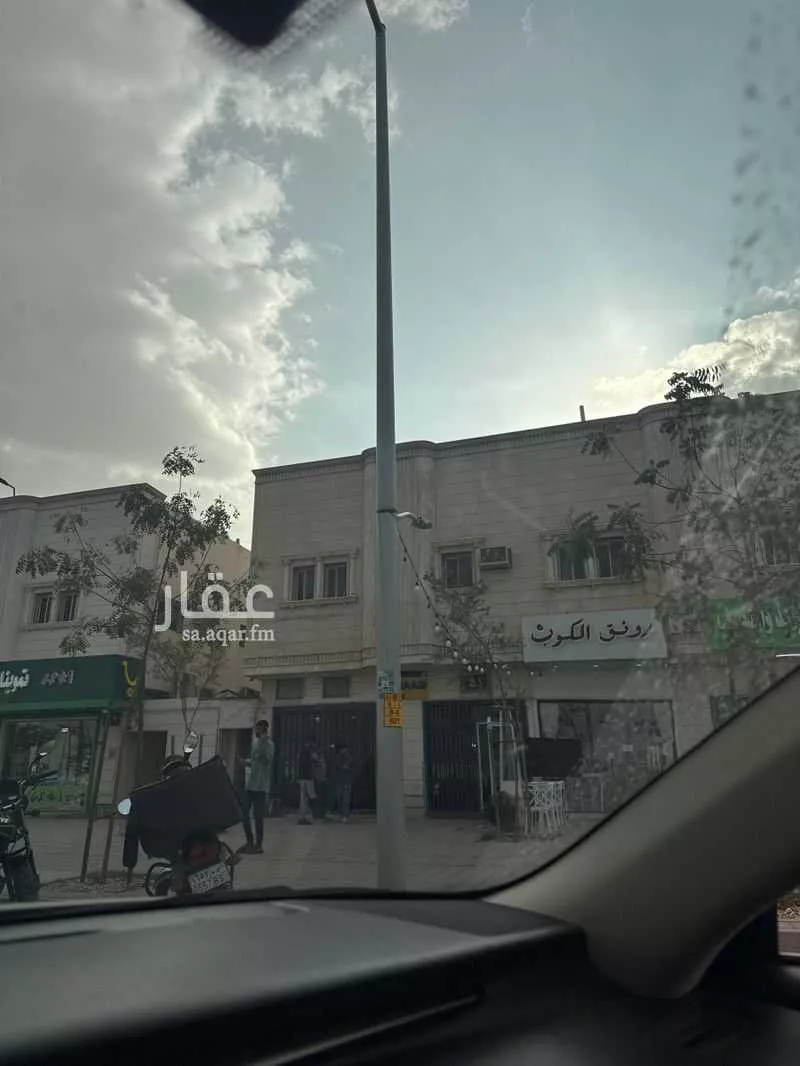 400 sqm building in Tuwaiq 2