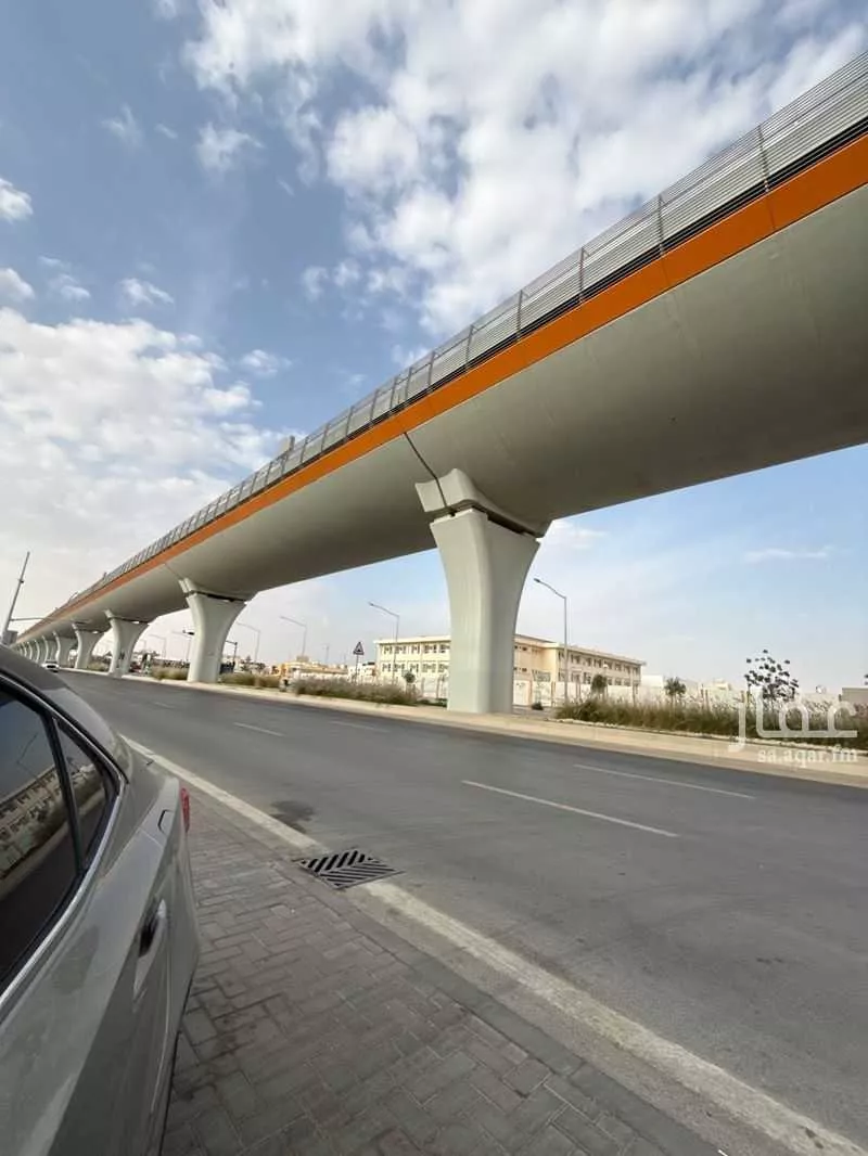 400 sqm building in Tuwaiq 5