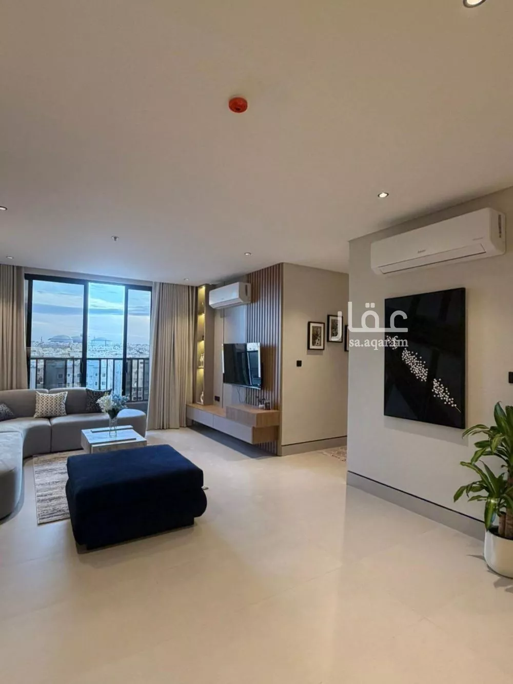 5 bedroom apartment in Al Qusur 5