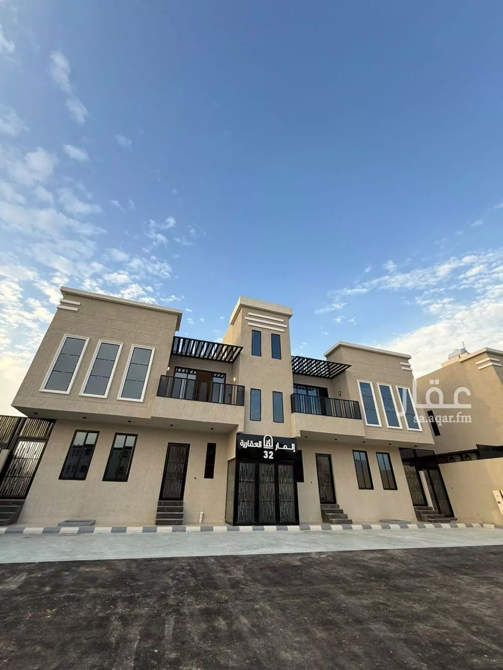 5 bedroom apartment in Al Manar 2