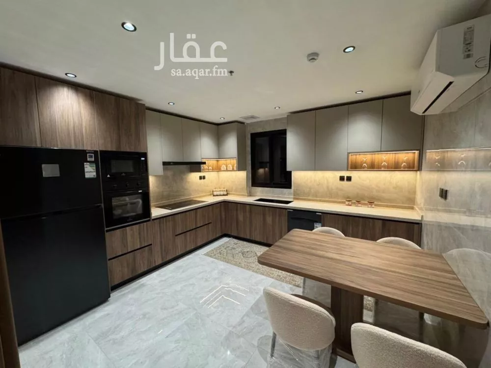 4 bedroom apartment in Ash Shati Al Gharbi 2