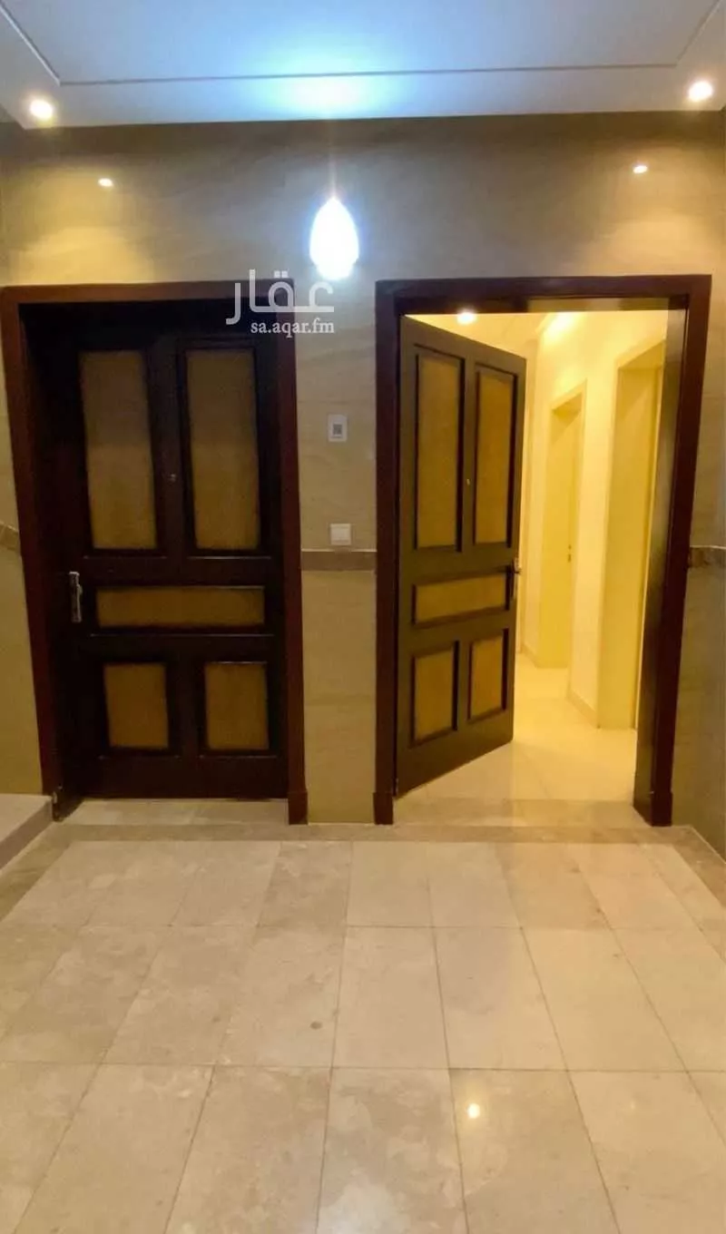 5 bedroom apartment in King Fahd 2
