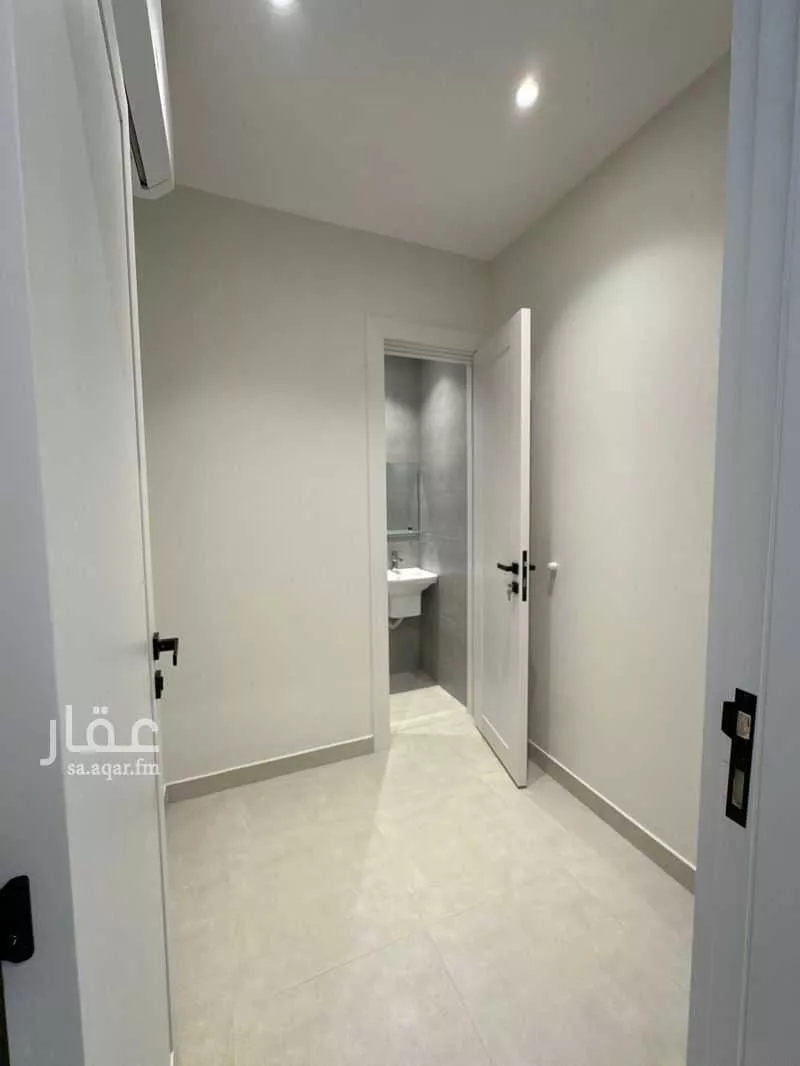 3 bedroom apartment in Al Bahr, Eastern Province 7