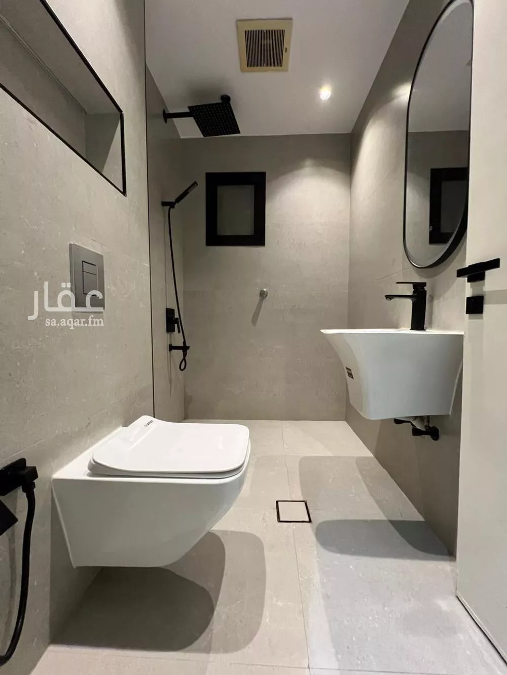 8 bedroom villa in Qurtubah, Riyadh 19