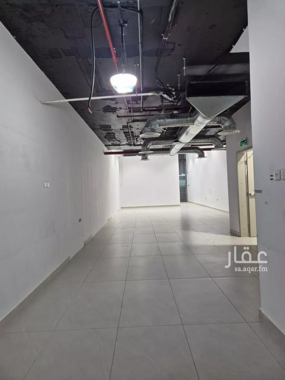 محل 1395 م² في قرطبة 2