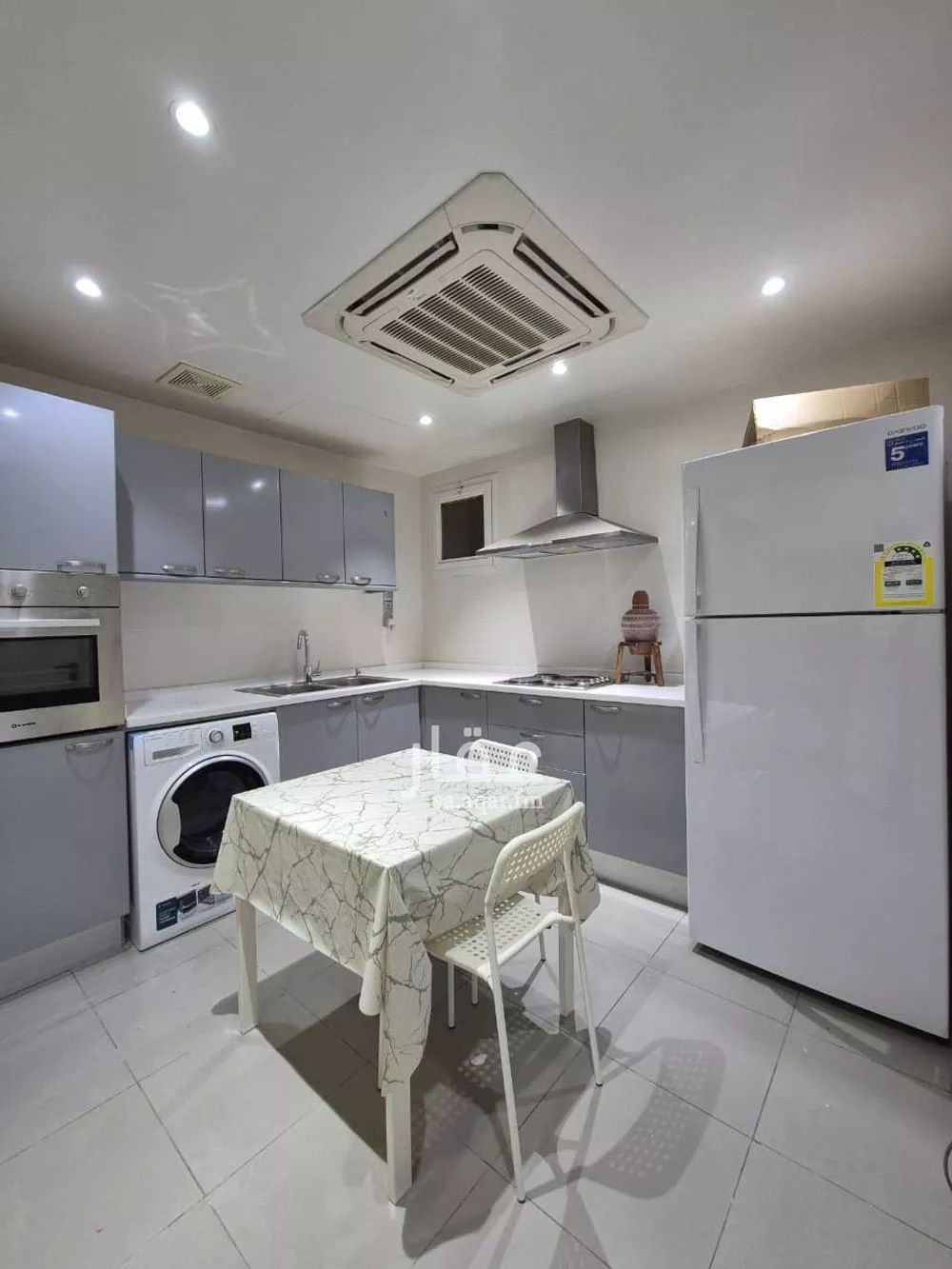 4 bedroom apartment in Qurtubah 4