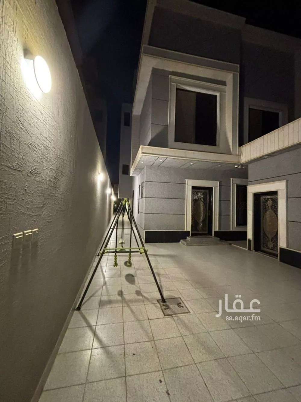 فيلا 5 غرف في عكاظ 2