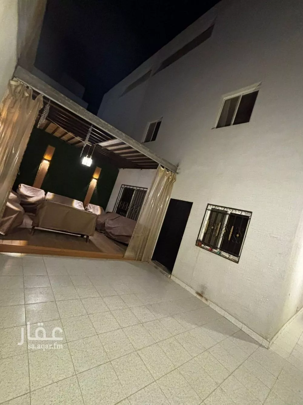 فيلا 5 غرف في عكاظ 4