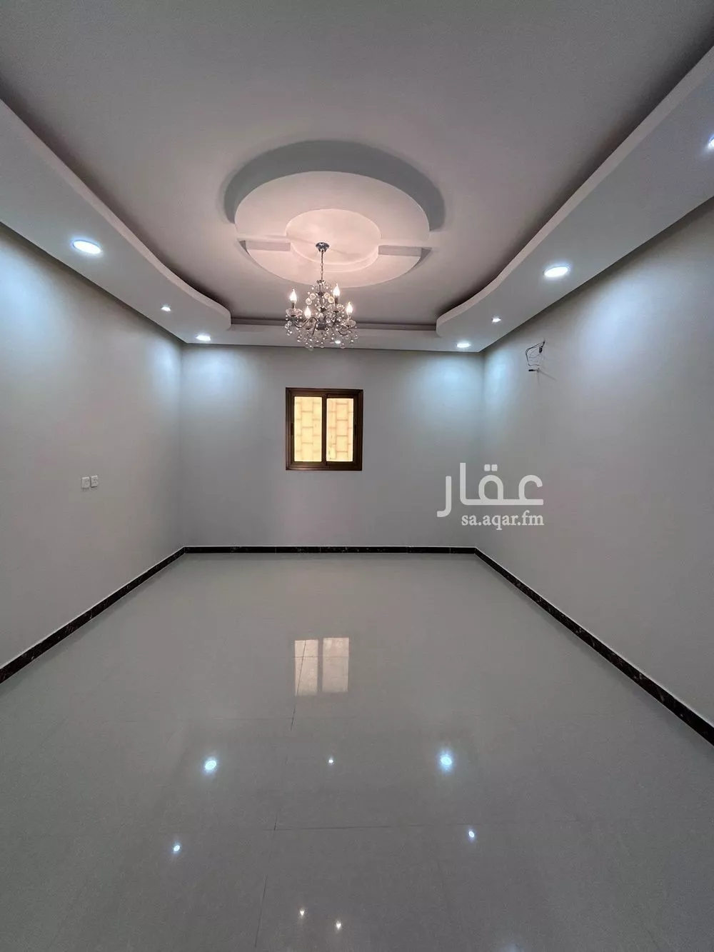 فيلا 6 غرف في طيبة 2