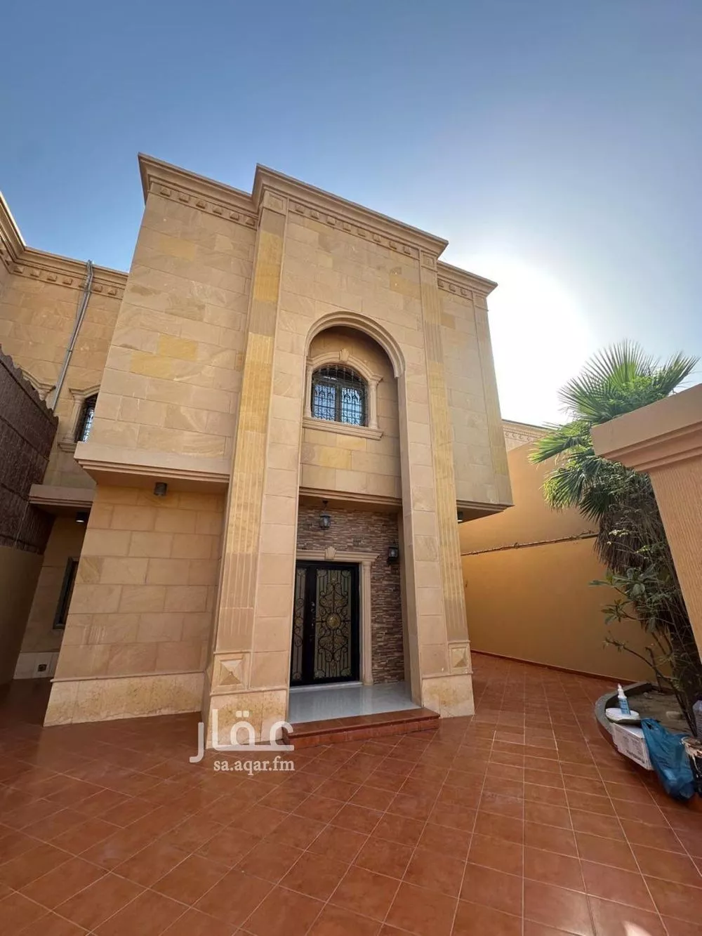 فيلا 8 غرف في الفيصلية 1