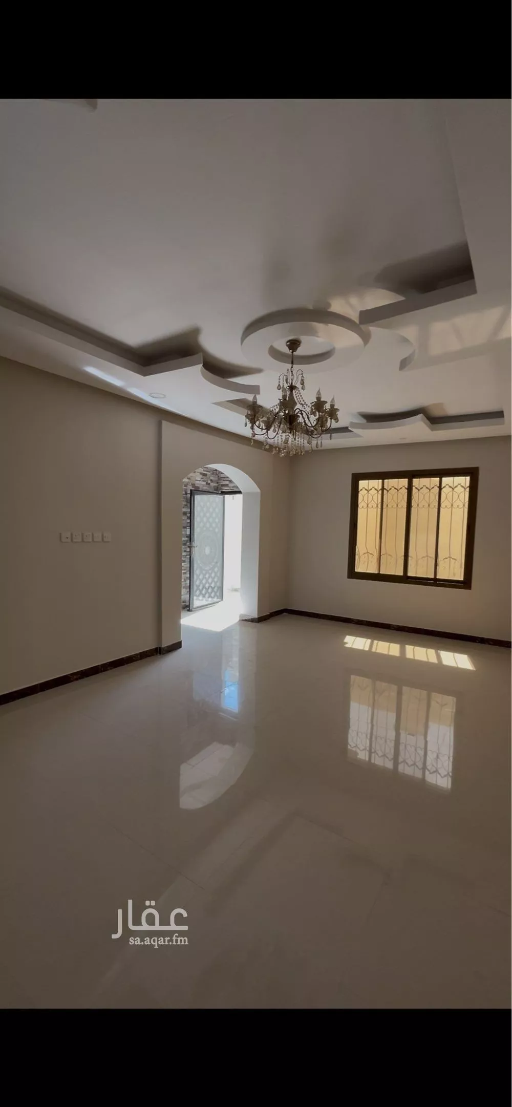 فيلا 6 غرف في طيبة 3