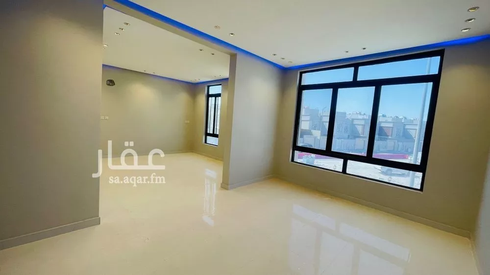 فيلا 12 غرف في طيبة 4