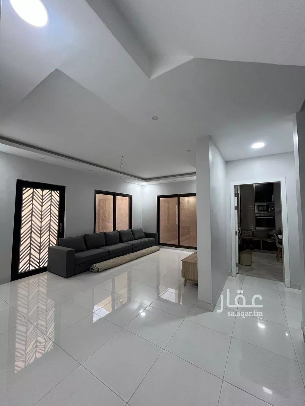 فيلا 6 غرف في طيبة 4