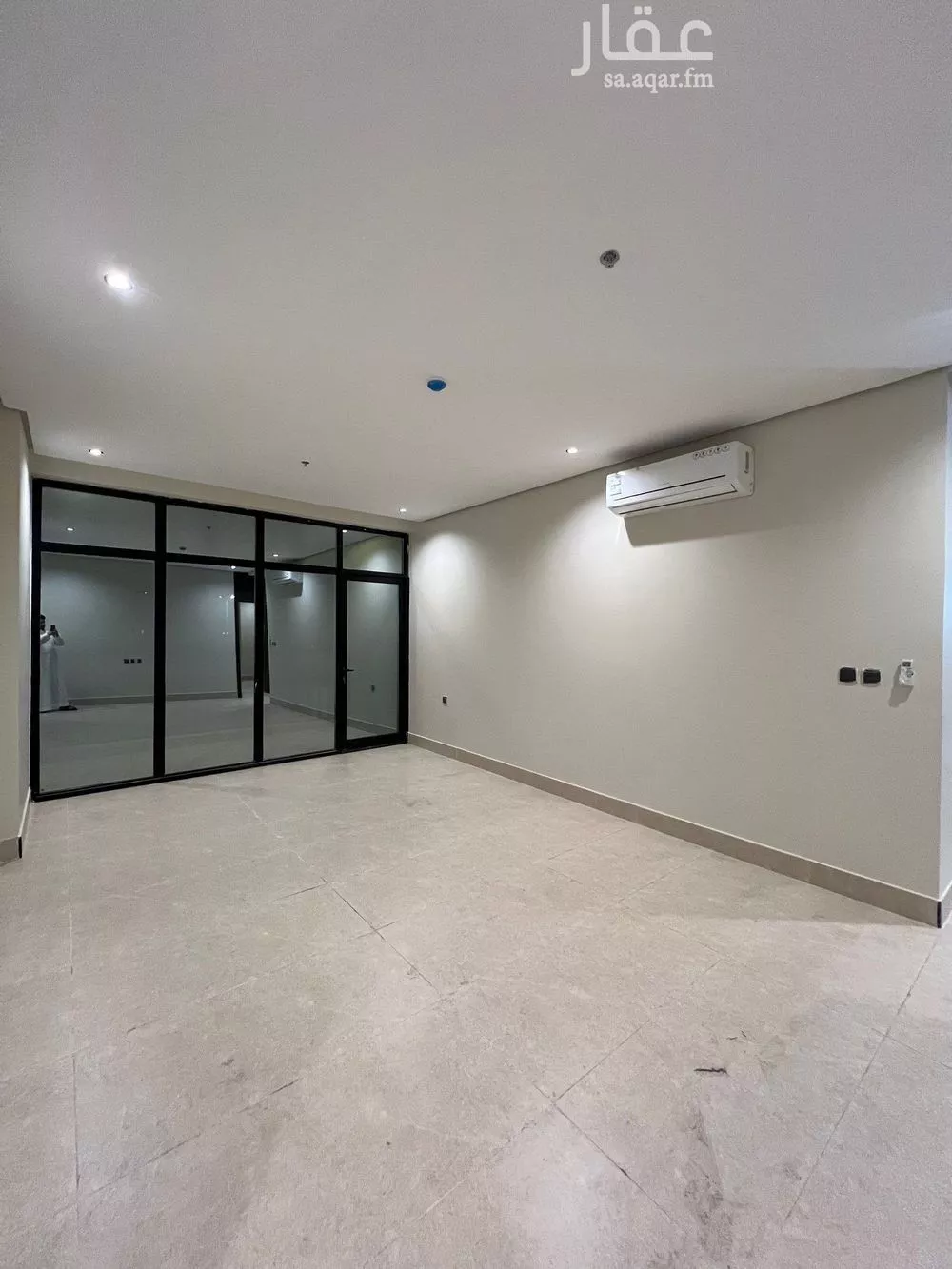 شقة 6 غرف في طيبة 5